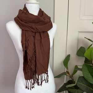 Saachi Neutral Brown Lightweight Polyester Scarf – Like New
